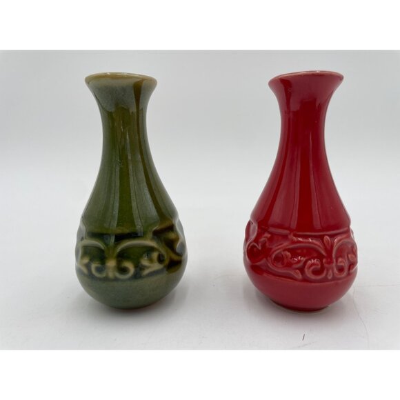 Elegant Expressions Mini Ceramic Vases Set Of 2 In Red & Green - Picture 4 of 6